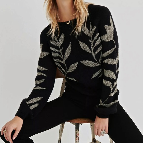 Lucky Brand Sweaters - NWT Lucky Brand Metallic Leaf Pattern Sweater